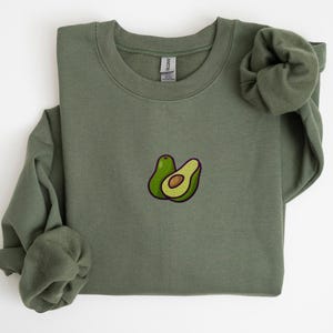 Besticktes Avocado-Sweatshirt, gestickter Toast Rundhalsausschnitt, Avocado-Pullover, lustiges Sweatshirt, gesticktes Unisex-Shirt, Avocado-Liebhaber-Shirt