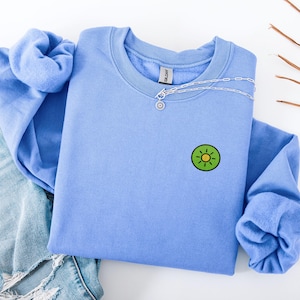 Gesticktes Kiwi-Sweatshirt, gesticktes Obst Rundhalsausschnitt, Kiwi-Sweatshirt, lustiges Sweatshirt, Unisex gesticktes Hemd, Kiwi-T-Shirt