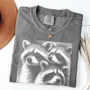 Camiseta Guaxinim | Camiseta com Estampa Vintage de Animais Selvagens | Presente Ideal para Amantes da Natureza | Blusa Animal Estilo Cottagecore