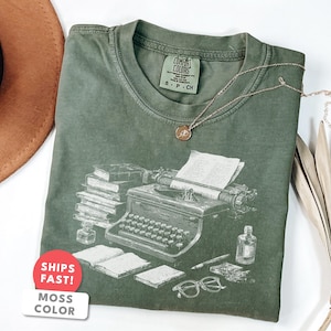 Vintage skrivmaskinströja | Skrivbordsillustration | Komfortfärger författartröja | Dark Academia-gåva
