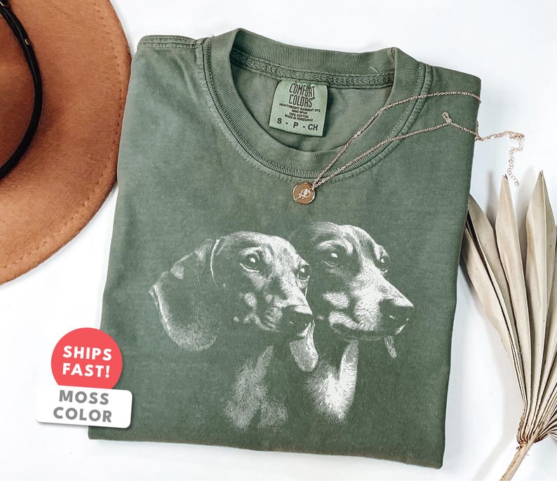 Dachshund Shirt | Vintage Dachshund Dog Portrait Tee | Dachshund Mom Dad Gift | Comfort Colors Weenie Dog Breed Graphic Top image 2