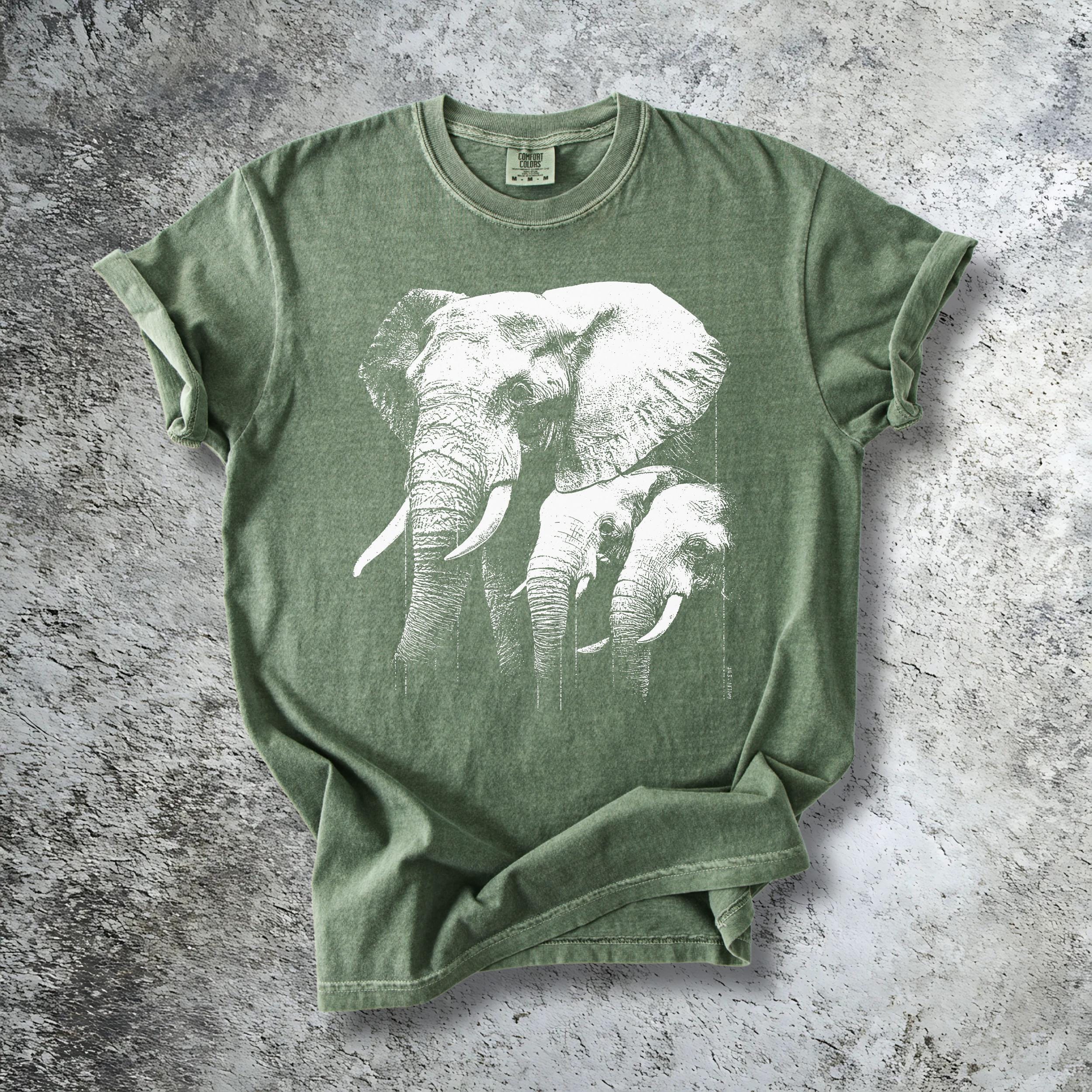 Elephant Vintage T-shirt: Aesthetic Safari Garment Dyed Shirt - Etsy