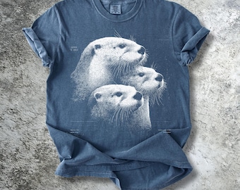 Sea Otter Family Shirt | Vintage Pair of Otters Graphic Tee | Comfort Colors Ocean Gift | Retro Wildlife Nature Top