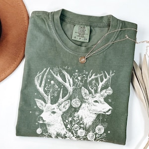 Camiseta com estampa de veado | Camiseta vintage com animais da floresta | Presente aconchegante com tema natureza | Blusa estilo cottagecore com temática de vida selvagem