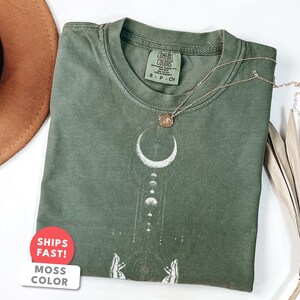 Crescent Moon Shirt | Hands Moon Graphic Tee | Comfort Colors Celestial Gift | Mystic Moon Spiritual Aesthetic Top for Her image 6