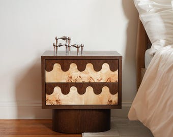 Nattduksbord i modern stil, nattduksbord i Burl-fanér, retro nattduksbord