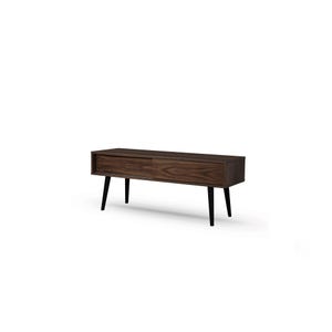 Op de afbeelding: Een tv-meubel in mid-century modern stijl, gemaakt van donker hout. Het meubel heeft twee lades en staat op vier zwarte, taps toelopende poten. Ongeveer 150 cm lang.