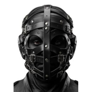 Czarna skórzana maska na całą twarz, nakrycie głowy z wieloma paskami, gotycki kostium cosplay