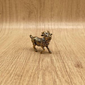 Brass Goat Figurine, Goat Statue for Strength and Courage, Vintage Handmade Copper Animal Ornament for Home Decor and Office Display