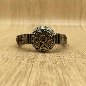 Tibetisches Messing-Spinner-Armband, Vintage-Kupfer-Schmuck mit Sechs-Wort-Mantra, drehbares buddhistisches Gebetsamulett für Meditation und Geschenkgebrauch