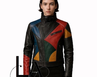 Könnte beinhalten: Schwarze Lederjacke mit einem Patchwork-Design in Blau, Rot, Grün und Gelb. Die Jacke hat einen hohen Kragen mit Schnalle, einen diagonalen Reißverschluss und ein gestepptes Schulterdetail. Der Text "Leray Apparel" ist sichtbar.