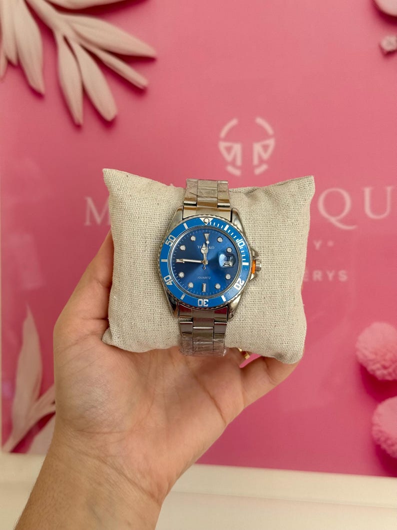 Blue Dial Mens Watch - Everyday Style - Quartz Movement image 6