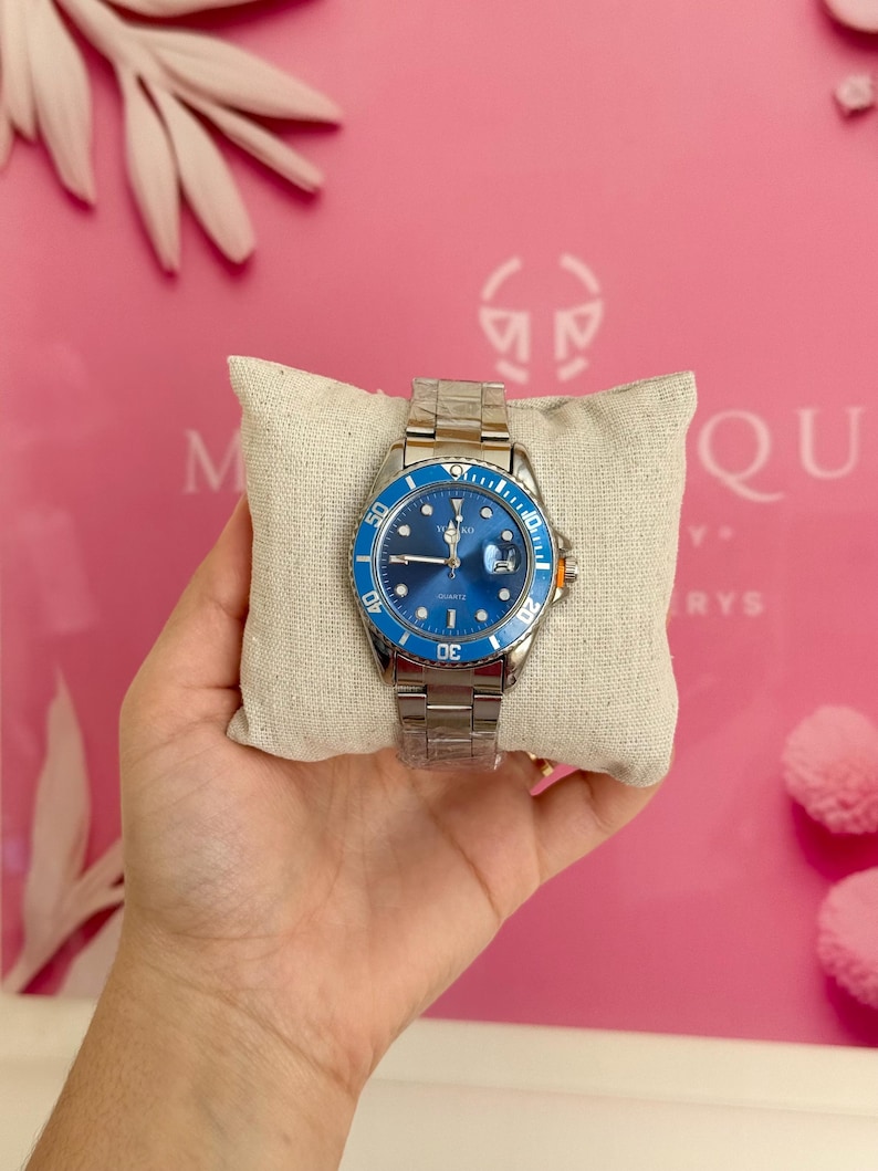 Blue Dial Mens Watch - Everyday Style - Quartz Movement image 4