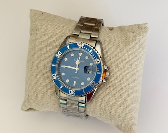 Blue Dial Mens Watch - Everyday Style - Quartz Movement