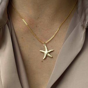 18K Gold Plated Starfish Necklace: Dainty Sea Star Pendant