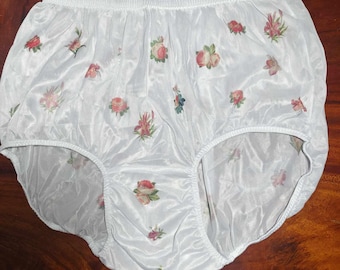 New VTG 1999 Hanes Her Way Cotton Hi-Cut White Panties Underwear 6-Pack Size 9 E