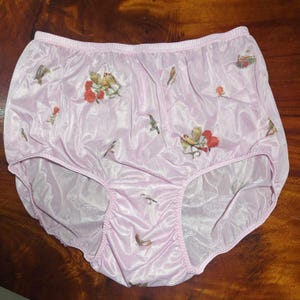 Vintage Birds & Floral Panties – Pink Soft Nylon Sissy Lingerie Knickers Handmade Underwear for Men Women Crossdresser Retro Style - NNPPE13