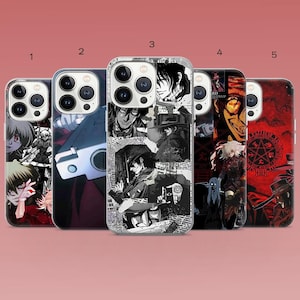 Könnte beinhalten: Fünf Handyhüllen mit Anime-Charakterdesigns. Die Hüllen zeigen verschiedene Charaktere in Schwarz-, Weiß- und Rot-Farbtönen. Die Hüllen sind für ein Smartphone.