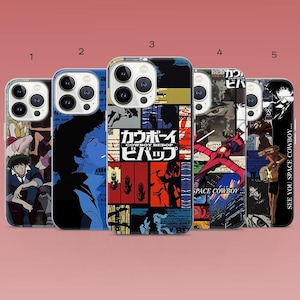 Puede incluir: Una colección de cinco fundas para teléfono con ilustraciones de estilo anime. Los diseños incluyen personajes y elementos gráficos, con el texto "COWBOY BEBOP" y caracteres japoneses. La paleta de colores incluye azules, rojos y negros.