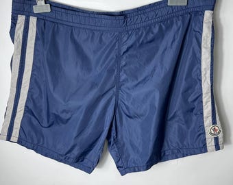 Pantalones cortos de baño Moncler auténticos de lujo vintage, color azul, talla XL.