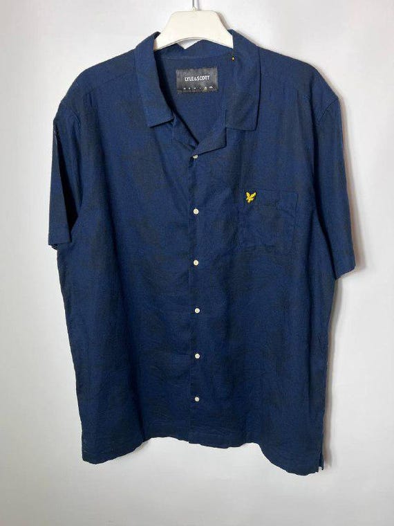 Lyle & Scott, Vintage streetwear Lyle & Scott Hawaiian Hawaii Short Sleeve Buttom Up Shirt