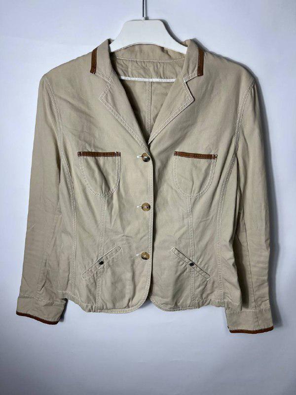 Brunello Cucinelli, Vintage Luxury designer Brunello Cucinelli Beige blazer 3 piece Size It 46