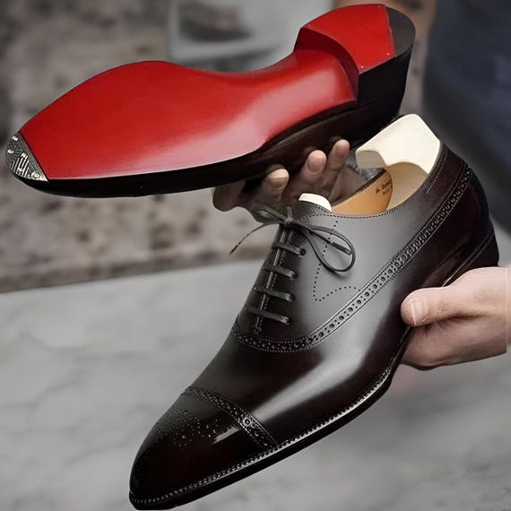 Zapatos de cuero hechos a mano para hombre