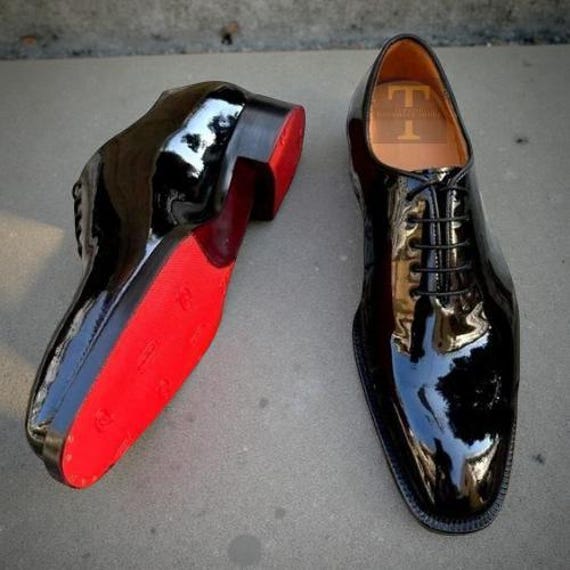 Christian Louboutin Men display picture 1
