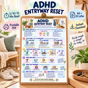 Könnte beinhalten: Ein hölzernes Klemmbrett mit einem druckbaren ADHD Entryway Reset Leitfaden. Das Dokument enthält sieben nummerierte Schritte mit Symbolen und Checklisten zur Organisation von Eingangsbereichen, inklusive Text wie 5/10/15 Min Reset und Instant Download.