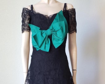 Abito da festa in pizzo e raso anni '40, abito da sera anni '40-'50, abito da cocktail, abito da cerimonia Foulke & Foulke, nero e verde / Small 25W
