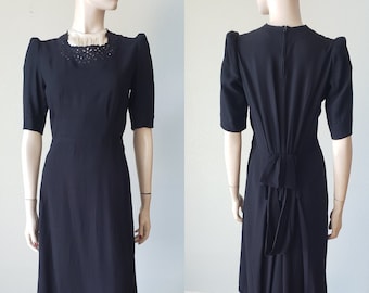 1930s-40s Art Deco Black Rayon Day Dress with Ivory Inset / 30s Dress / 30s Casual Dress / Black Rayon Dress / Small 26W