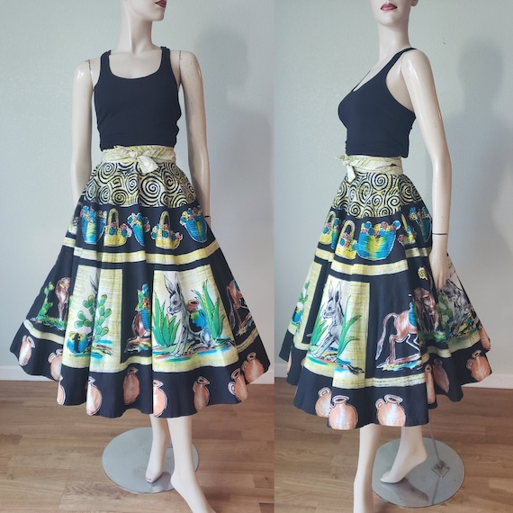 1950s Mexican Novelty Print Circle Skirt / 1950s S