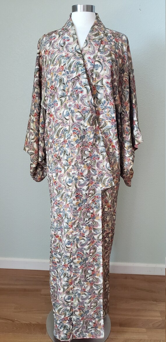 Unique Print 1950s Silk Kimono Robe / Novelty Meta