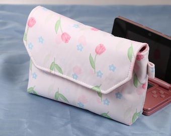 Funda de transporte con diseño de tulipán para Nintendo 3DS: bolsa de almacenamiento floral kawaii para Nintendo 3DS, regalo suave para gamers con estilo cottagecore.