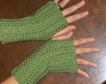 Guanti senza dita all'uncinetto, guanti per messaggi fatti a mano a forma di foglia di tè, VERDI. Scaldabraccia, scaldamani, stile Urban Chic. Stile BoHo, fatti a mano all'uncinetto, semplici.