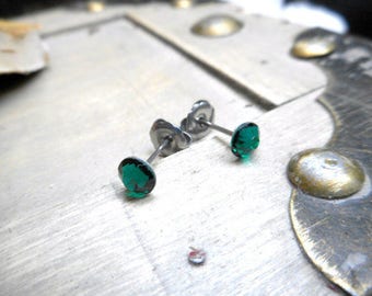 Little Sparklers©. Emerald Crystals & titanium post earrings. Darling petite crystal stud earrings. Hypoallergenic forest green