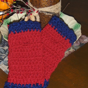 Berrylicious Fingerless Gloves Texting Gloves Cranberry Red & Blueberry BOHO Gloves Arm Warmers Made to order Handmade Crocheted Scalloped image 2