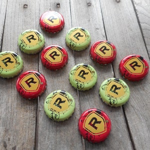 Redd's Apple Ale Bottle Caps for Crafts / Lot 12 1 dozen Red or Green caps mix or match choice use to make floating / tealight candles image 1