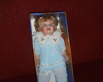 Ashley Belle Fine Bisque Porcelain Doll 18