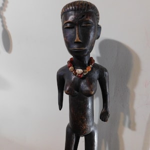 Antique African Yoruba 3D Figure. Tribal Female Statue Carved from a single piece of wood. Elder woman, Fertility Goddess carnelian necklace