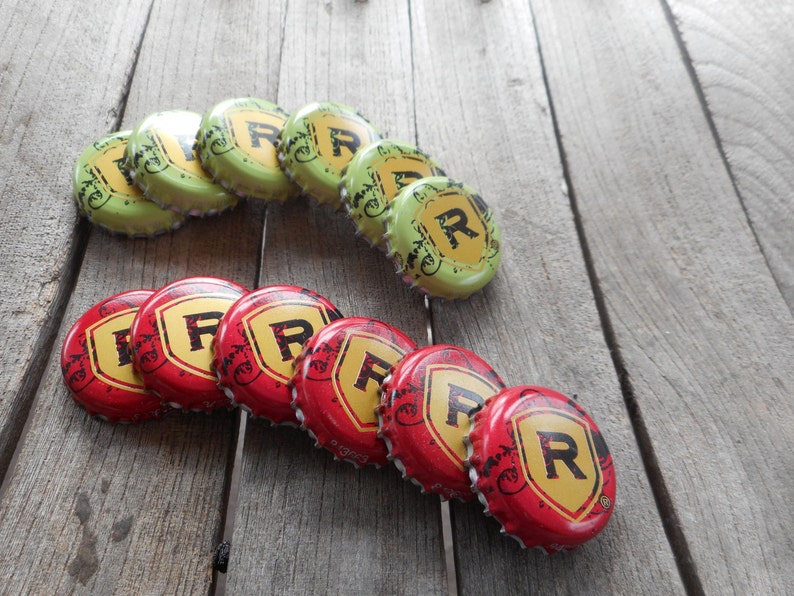 Redd's Apple Ale Bottle Caps for Crafts / Lot 12 1 dozen Red or Green caps mix or match choice use to make floating / tealight candles image 5