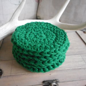 Aus reiner Baumwolle häkeln Runde Gesichtswäsche Babytücher. Handgefertigtes EVERGREEN Green Set / 5. Gesichtstücher Scrubbies, Babypartygeschenk
