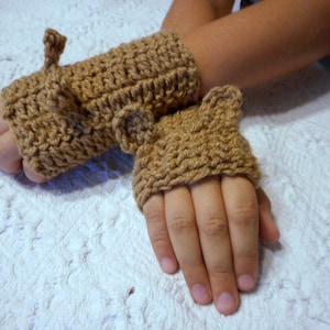 Teddybeerhandschoenen. Handgemaakte bruine berenoor vingerloze kinderhandschoenen, handpolswarmers gehaakt herfst herfst Op bestelling gemaakt Terug naar school