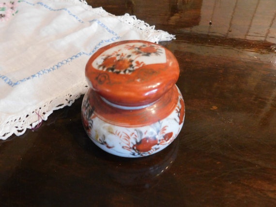 Vintage kleine japanische Imari Deckelhandbemalte Keramik Porzellanvase. signierte Vase. Rostrot mit Blumen #FestiveEtsyFinds