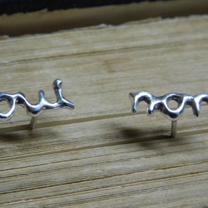 Boucles d'oreilles Oui et Non pour oreilles percées en argent sterling Petite Dainty Oui et non Boucles d'oreilles postées faites main Boucles d'oreilles Etsy image 4