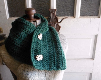 Deer Meadow Rustic Boho Crochet Dark Olive Boyfriend Scarf Hood Fatto a mano Verde scuro Chunky Autumn Fashion Bottoni in vera radica di corno di cervo