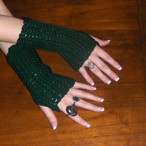 Evergreen Fingerless Gloves crochetTexting Gloves Arm Warmers Handmade Crocheted. fall autumn winter boho Dark Forest Green Hunter Green image 2