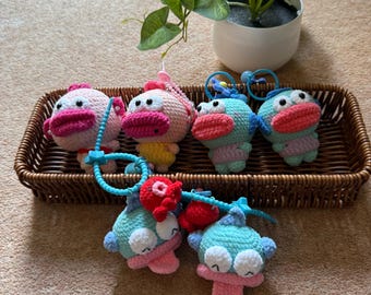 Llavero de pez feo de ganchillo: peluche amigurumi, divertido adorno para bolso