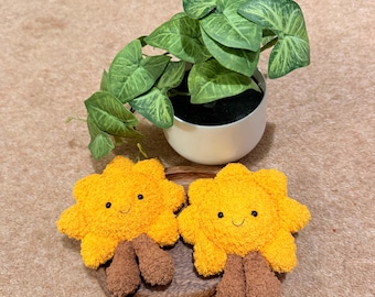 Crochet Sun Keychain: Handmade Chenille Sunshine Bag Charm