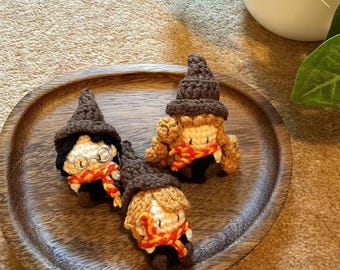Crochet Wizard Trio: Pocket-Sized Plush Dolls - Gryffin Scarves